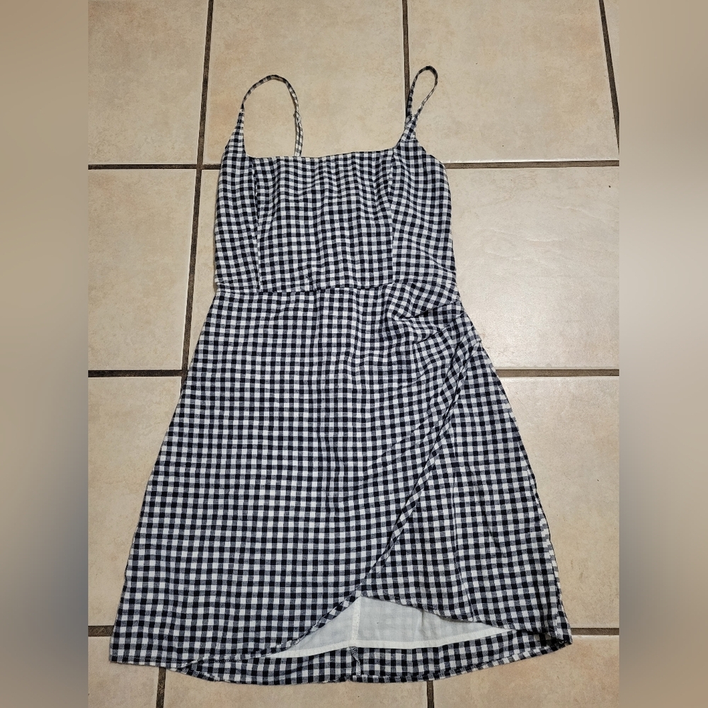 Abercrombie & Fitch Navy and White Checkered Top